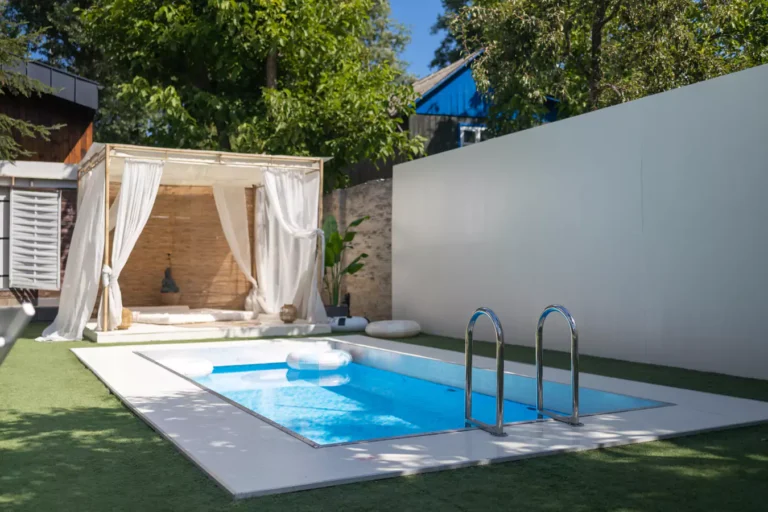 house-leisure-area-backyard-with-pool-tropical-p-2025-03-13-00-53-24-utc-6846e47ee38b9